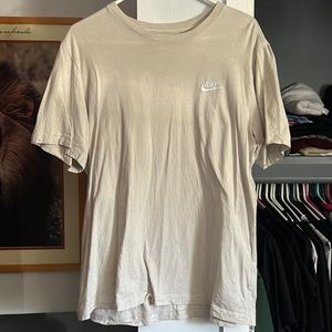 Cream Nike tee size L